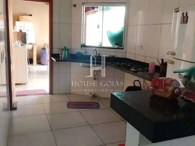 Casa com 180m² 3 quartos e 1 banheiro, à venda, no bairro Moinho dos Ventos em Goiânia