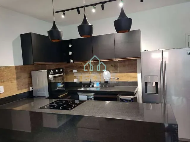 Casa com 200m² 1 quarto e 2 banheiros, à venda, no bairro Maresias em São Sebastião