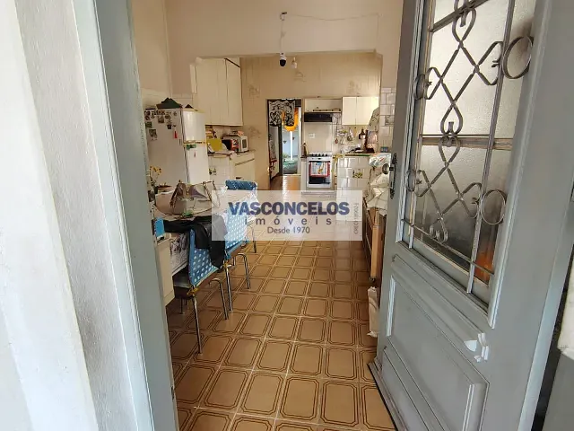 Casa 3 quartos e 4 banheiros, à venda, no bairro Vila Adyana em São José dos Campos