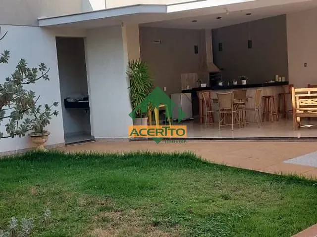 Casa com 436m² 3 quartos e 4 banheiros, à venda, no bairro Bairro das Bandeiras em Araçatuba
