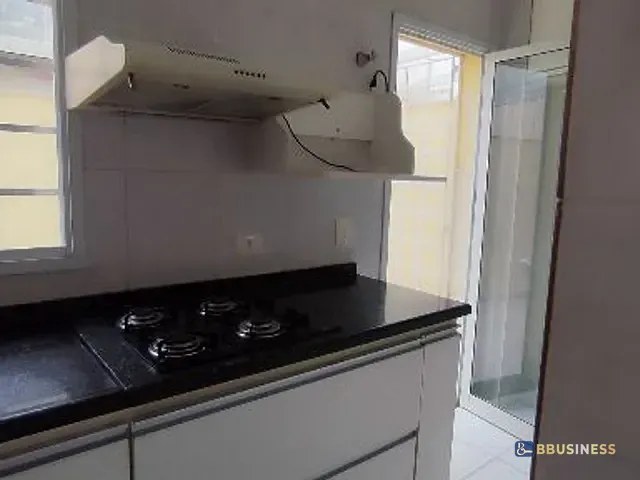 Casa 2 quartos e 2 banheiros, à venda ou para alugar, no bairro Indaiá em Bertioga