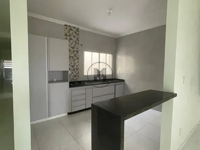 Casa 2 quartos e 2 banheiros, à venda, no bairro Jardim do Vale II em Guaratinguetá