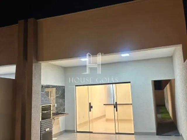 Casa com 150m² 2 quartos e 2 banheiros, à venda, no bairro Residencial Solar Ville em Goiânia