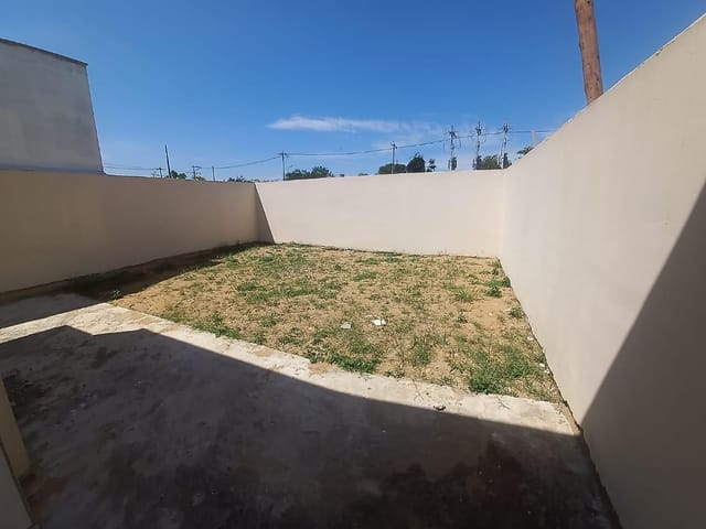 Casa 3 quartos e 2 banheiros, à venda, no bairro Parque Jóquei Club em Campos dos Goytacazes