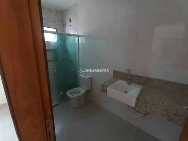 Casa 3 quartos e 2 banheiros, à venda, no bairro Parque Jóquei Club em Campos dos Goytacazes