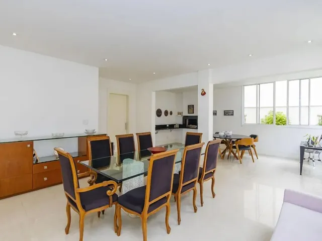 Casa com 308m² 5 quartos e 2 banheiros, à venda, no bairro Santa Felicidade em Curitiba