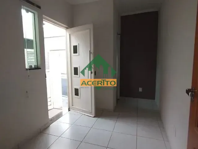 Casa com 250m² 3 quartos e 3 banheiros, para alugar, no bairro Saudade em Araçatuba