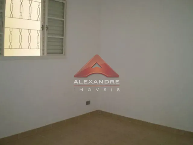 Casa com 150m² 2 quartos e 1 banheiro, à venda, no bairro Jardim Uirá em São José dos Campos