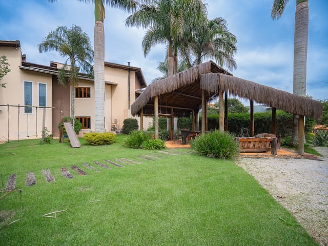 Casa com 2600m² 5 quartos e 8 banheiros, à venda, no bairro San Diego em Vargem Grande Paulista