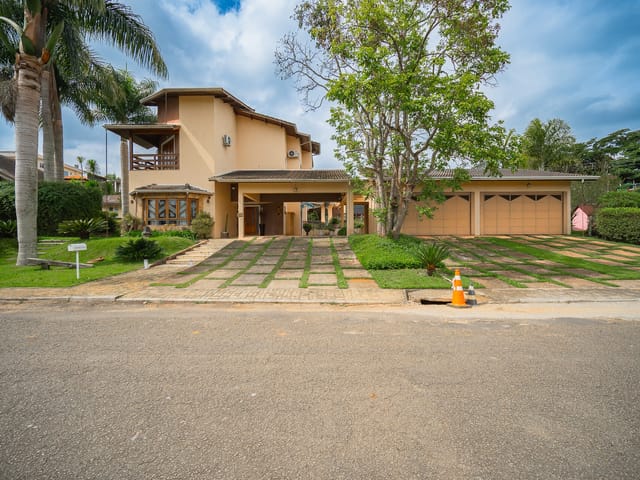 Casa com 2600m² 5 quartos e 8 banheiros, à venda, no bairro San Diego em Vargem Grande Paulista