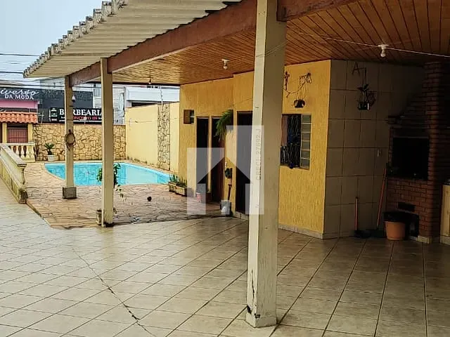 Casa com 402m² 4 quartos e 3 banheiros, à venda, no bairro Jardim Maria de Fátima em Várzea Paulista
