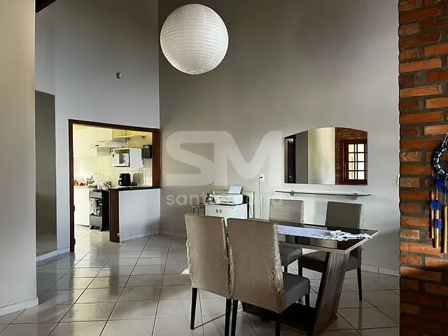 Casa com 413m² 3 quartos e 1 banheiro, à venda, no bairro Centro em Chapecó