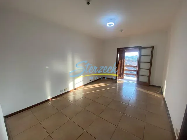 Casa 3 quartos e 3 banheiros, à venda, no bairro Capela em Vinhedo
