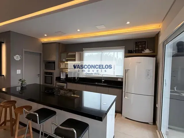 Casa com 451m² 3 quartos e 3 banheiros, à venda, no bairro Condomínio Residencial Monte Carlo em São José dos Campos