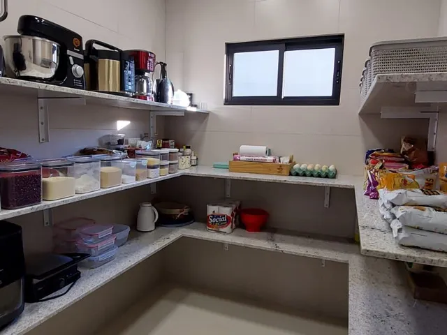 Casa com 448m² 5 quartos e 3 banheiros, à venda, no bairro Cancela Preta em Macaé