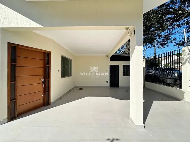 Casa com 212m² 3 quartos e 2 banheiros, à venda, no bairro Jardim Santa Helena em Maringá