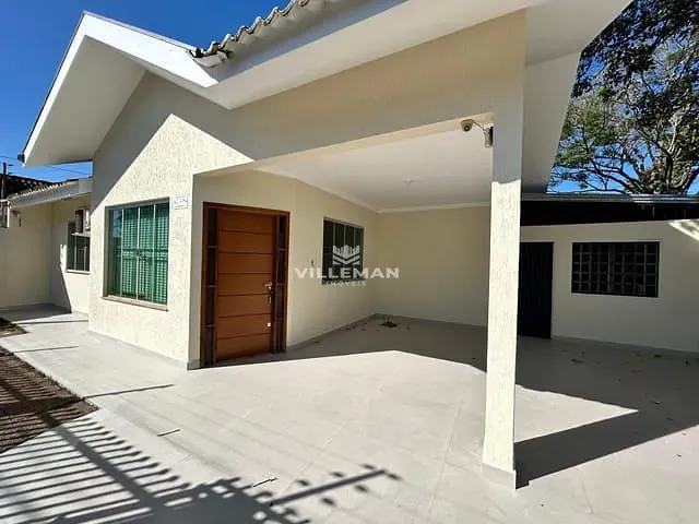 Casa com 212m² 3 quartos e 2 banheiros, à venda, no bairro Jardim Santa Helena em Maringá