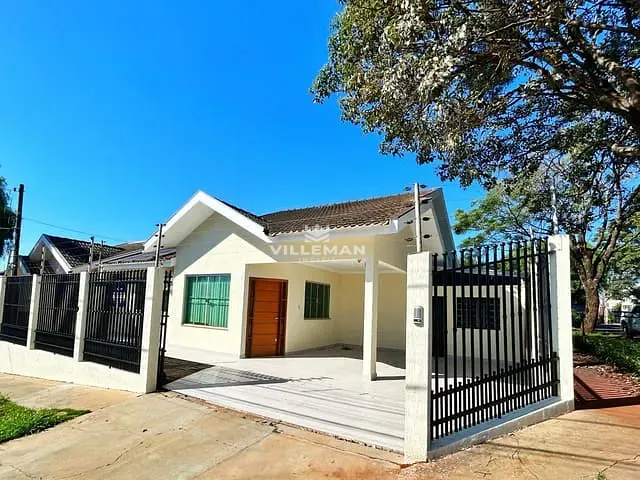 Casa com 212m² 3 quartos e 2 banheiros, à venda, no bairro Jardim Santa Helena em Maringá