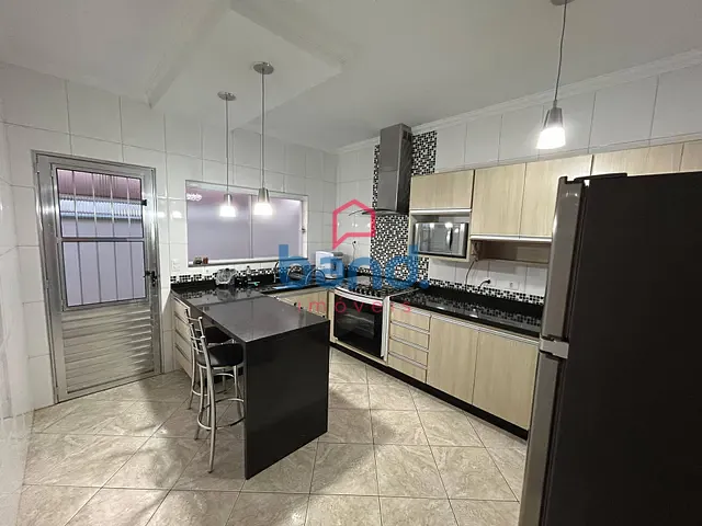 Casa 2 quartos e 1 banheiro, à venda, no bairro Vila Alcalá em Porto Feliz