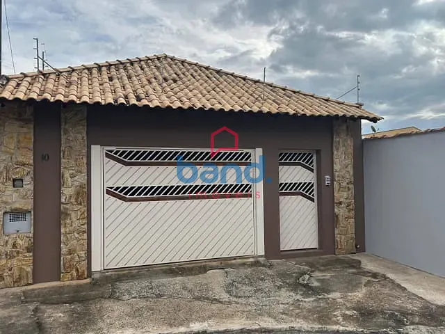 Casa 2 quartos e 1 banheiro, à venda, no bairro Vila Alcalá em Porto Feliz