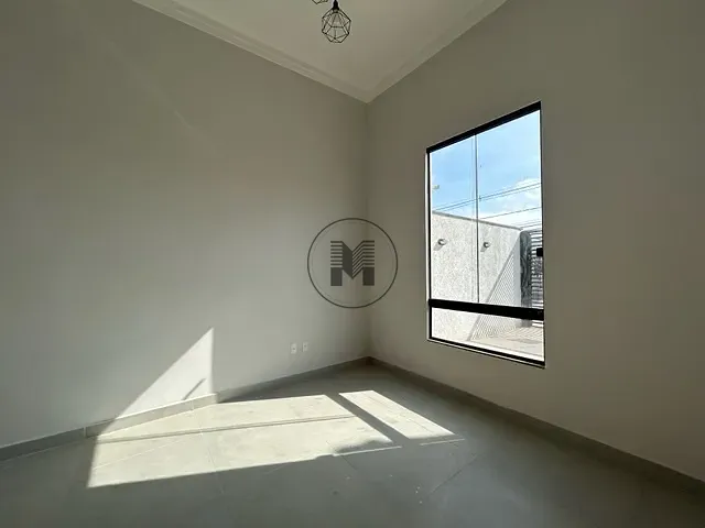 Casa 2 quartos e 2 banheiros, à venda, no bairro Esplanada Independência em Taubaté