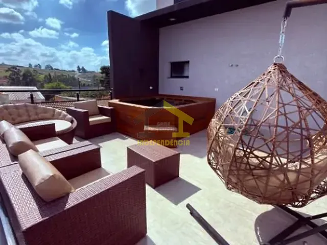 Casa com 600m² 4 quartos e 2 banheiros, à venda, no bairro Nova Itatiba em Itatiba