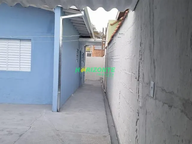 Casa com 200m² 2 quartos e 1 banheiro, à venda, no bairro Cidade Vista Verde em São José dos Campos