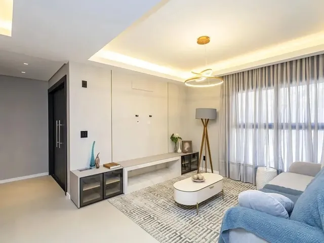 Casa 3 quartos e 1 banheiro, à venda, no bairro Santa Felicidade em Curitiba