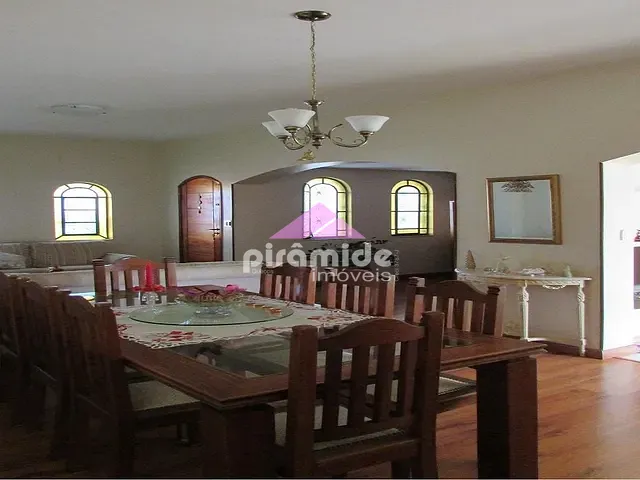 Casa com 520m² 3 quartos e 2 banheiros, à venda, no bairro Vila Maria em São José dos Campos