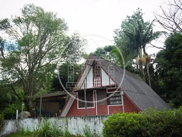 Casa 2 quartos e 3 banheiros, à venda, no bairro Jardim das Palmeiras (Zona Sul) em São Paulo