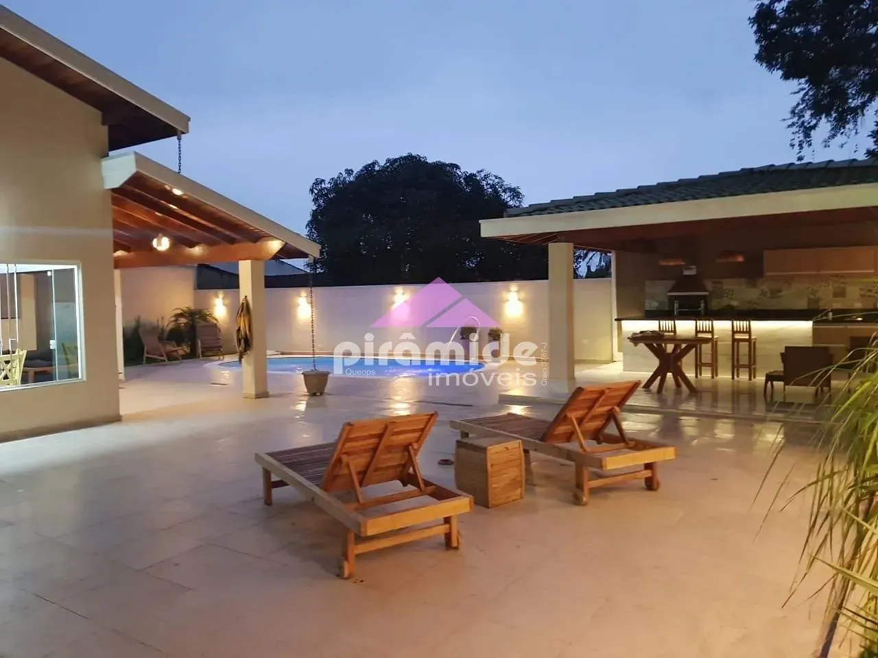 Casa, 3 quartos, 240 m² - Foto 13