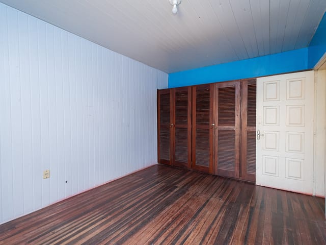 Casa com 172m² 3 quartos e 2 banheiros, à venda ou para alugar, no bairro Areal em Pelotas