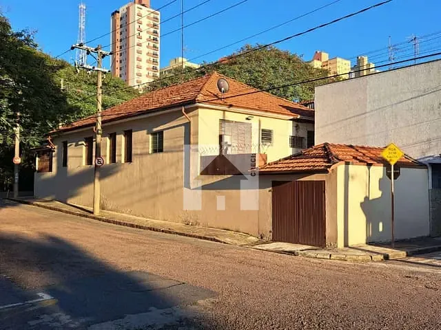 Casa com 166m² 3 quartos e 1 banheiro, à venda, no bairro Centro em Jundiaí