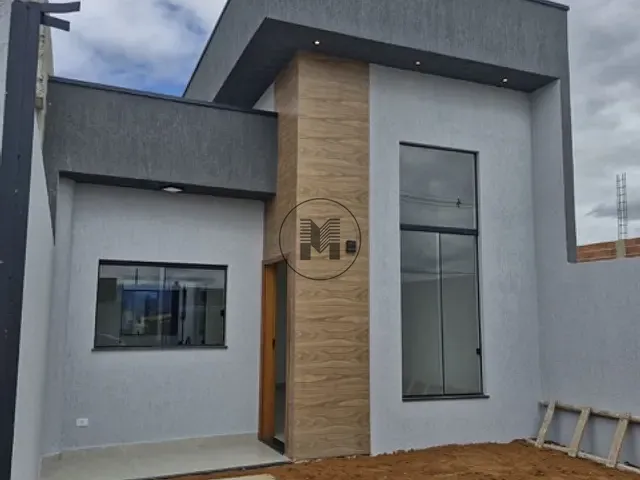 Casa 2 quartos e 2 banheiros, à venda, no bairro Areão em Taubaté
