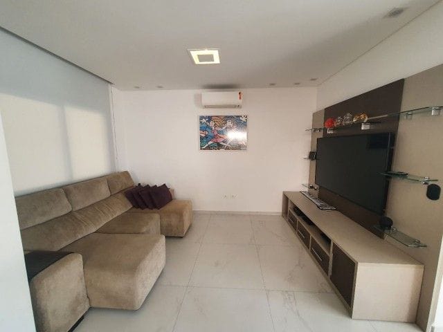 Casa com 250m² 3 quartos e 3 banheiros, à venda, no bairro Urbanova em São José dos Campos