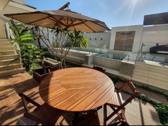 Casa com 250m² 3 quartos e 3 banheiros, à venda, no bairro Urbanova em São José dos Campos