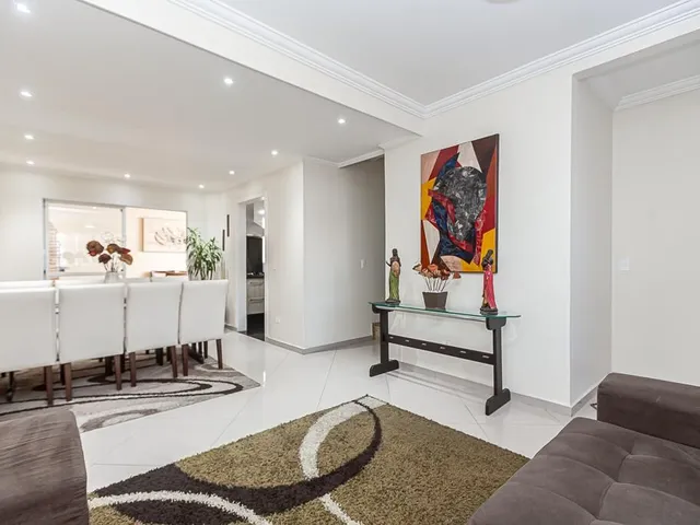 Sobrado com 128m² 4 quartos e 5 banheiros, à venda, no bairro Uberaba em Curitiba
