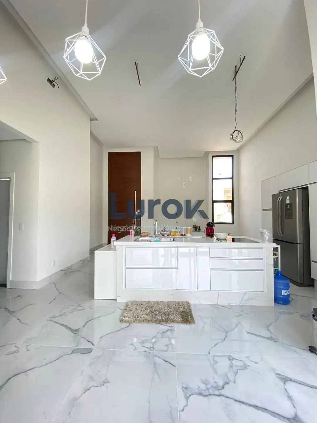 Casa, 3 quartos, 244 m² - Foto 2