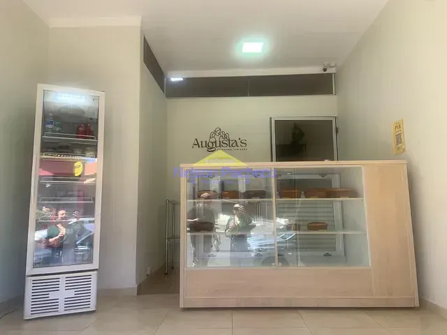 Casa com 254m², à venda, no bairro Centro em Capivari