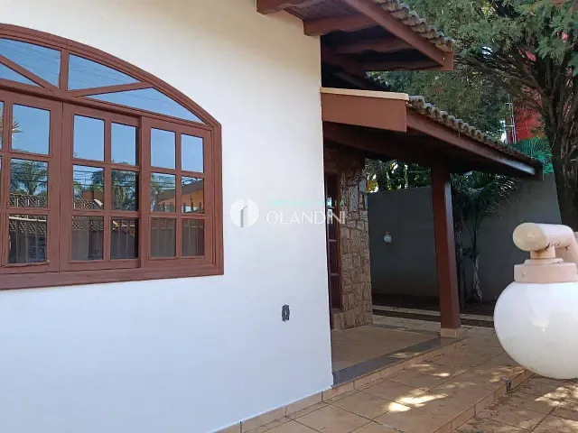 Casa com 500m² 3 quartos e 1 banheiro, para alugar, no bairro Jardim Ricardo Duzzi em Artur Nogueira