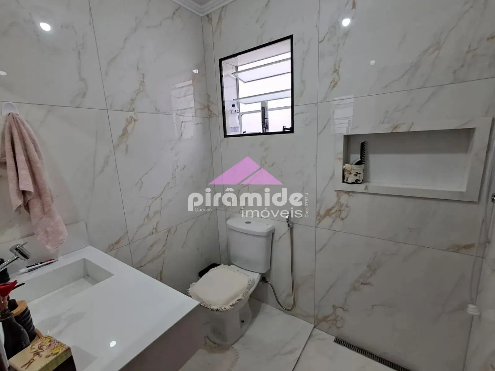 Casa, 4 quartos, 137 m² - Foto 8