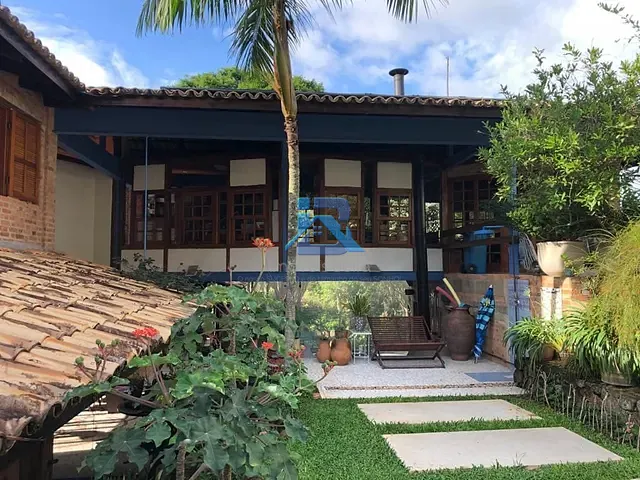 Casa com 1180m² 4 quartos e 3 banheiros, à venda, no bairro Parque das Laranjeiras em Itatiba