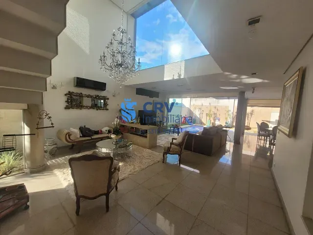 Casa com 250m² 3 quartos e 5 banheiros, para alugar, no bairro Vivendas Do Arvoredo em Londrina