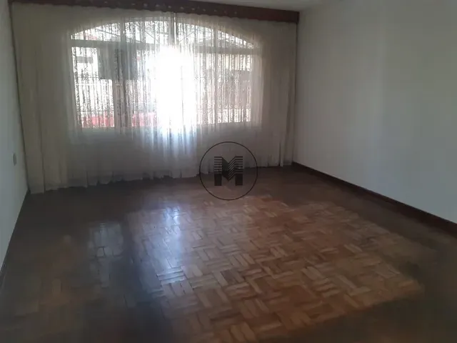 Casa 4 quartos e 1 banheiro, à venda, no bairro Jardim Independência em Taubaté