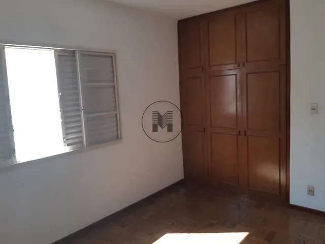 Casa 4 quartos e 1 banheiro, à venda, no bairro Jardim Independência em Taubaté