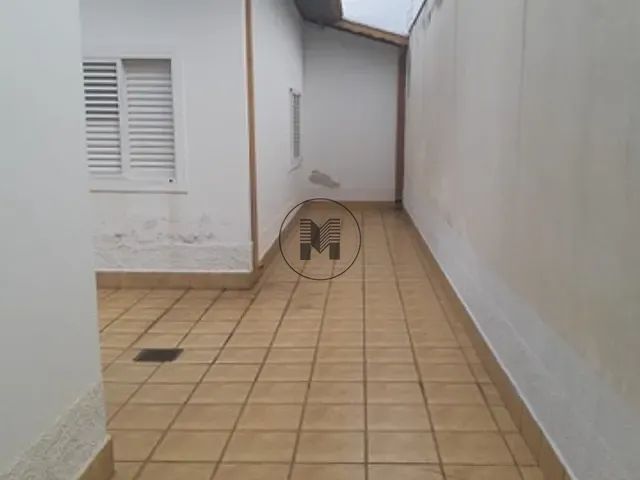 Casa 4 quartos e 1 banheiro, à venda, no bairro Jardim Independência em Taubaté