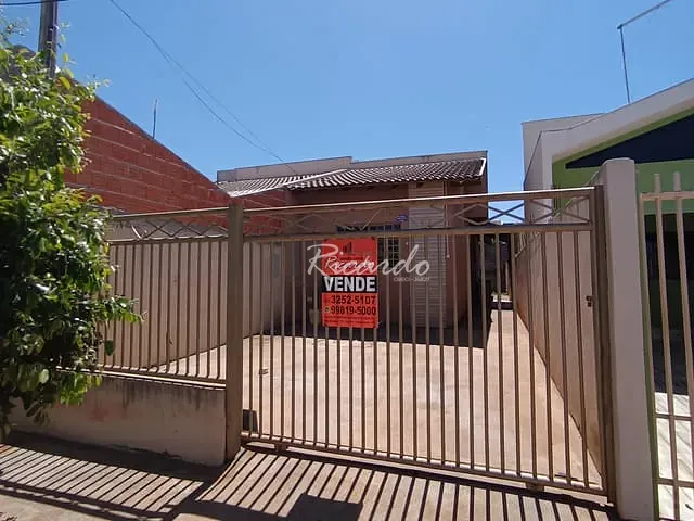 Casa com 125m² 2 quartos e 1 banheiro, à venda, no bairro Jardim Nobre em Rolândia