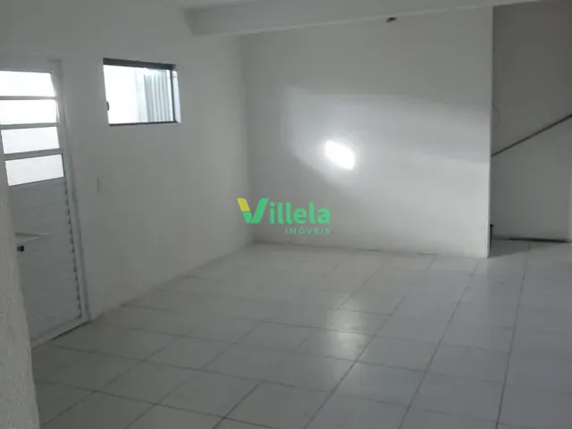 Casa 2 quartos e 1 banheiro, para alugar, no bairro Parque Novo Horizonte em Itaquaquecetuba