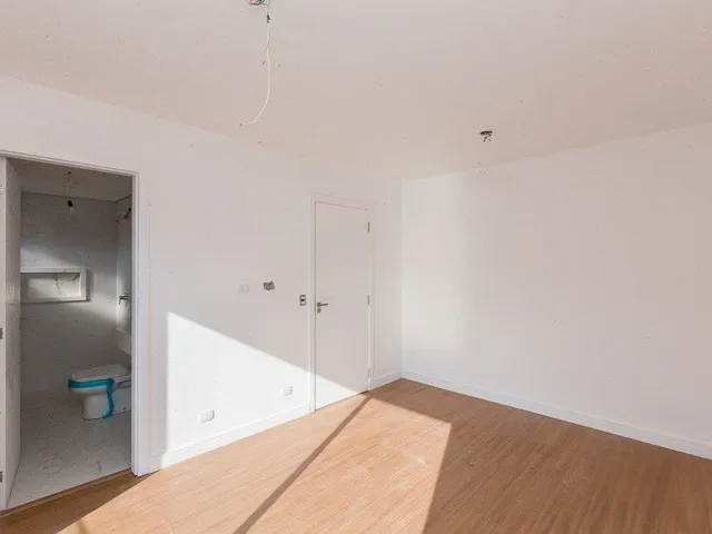 Casa com 173m² 4 quartos e 3 banheiros, à venda, no bairro Abranches em Curitiba