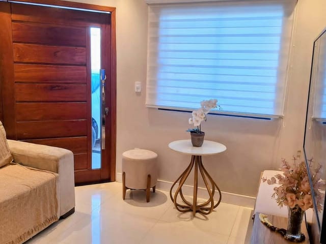 Casa 2 quartos e 3 banheiros, à venda, no bairro Visconde II / Tropical em Campos dos Goytacazes
